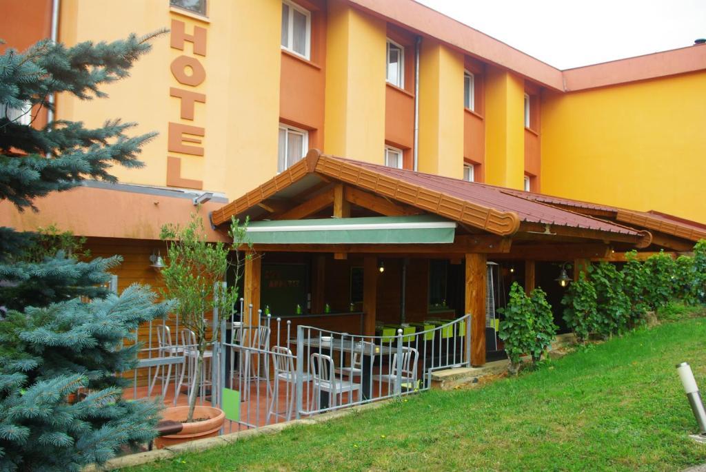 Hôtel Burnichon Tarare Exterior foto